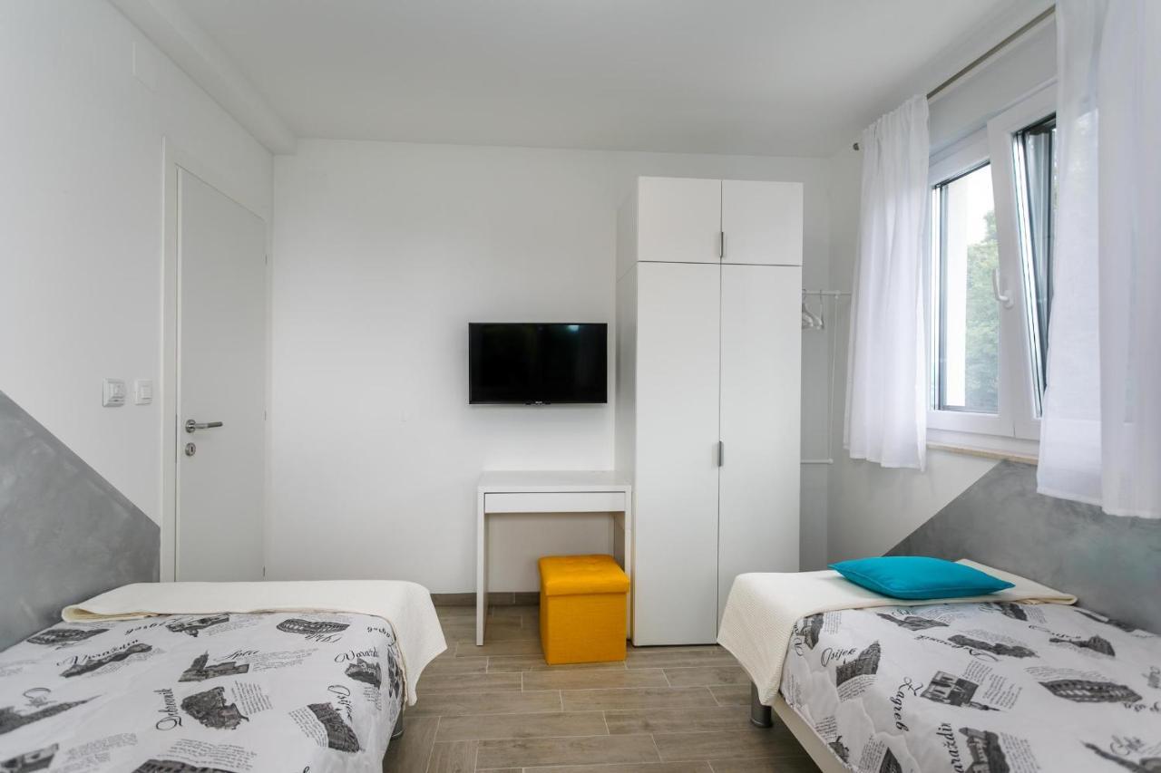 奈维斯2A Partment Rukavina公寓 外观 照片